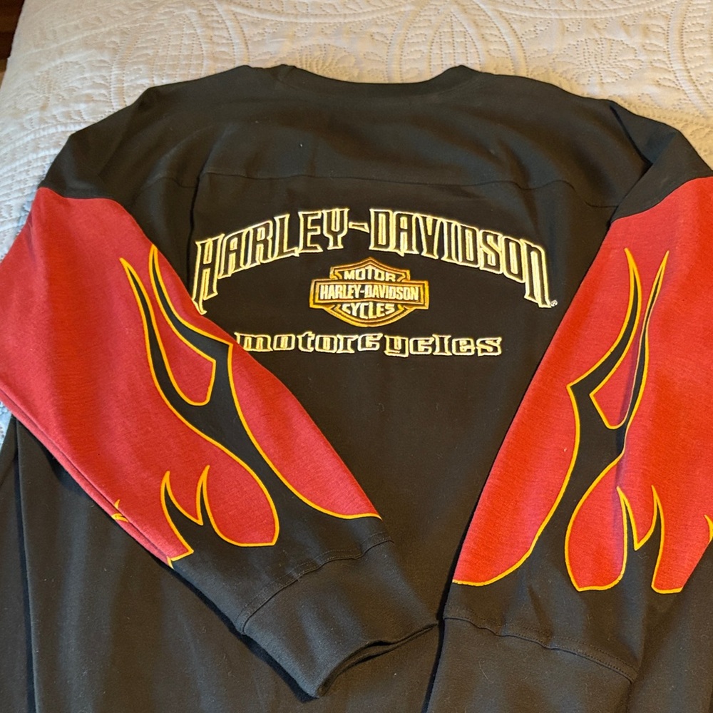 Harley-Davidson Black Sweatshirt with Red and Yellow Flames